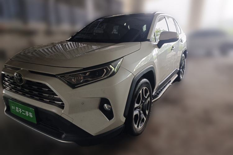 Used Toyota RAV4 2020 2.0L CVT Two-Wheel Drive Prestige Edition Guazi used car, China used car export, Used car for sale, Used  cars, Cheapest cars for sale