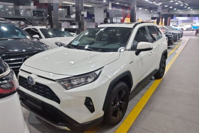 Used Toyota RAV4 2020 Dual-Engine 2.5L E-CVT 4x4 Elite PLUS Edition