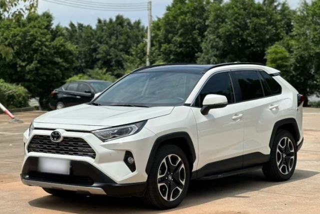 Used Toyota RAV4 2020 2.0L CVT Two-Wheel Drive Prestige Edition