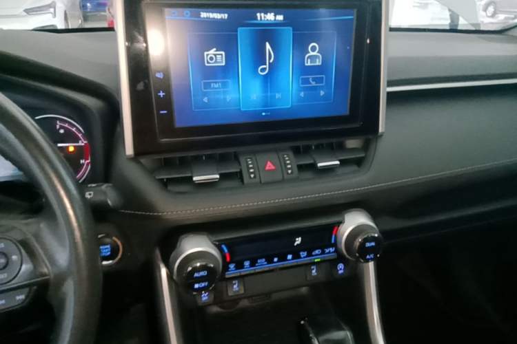 Used Toyota RAV4 2020 2.0L CVT Two-Wheel Drive Fashion PLUS Edition Audio And AC Panel