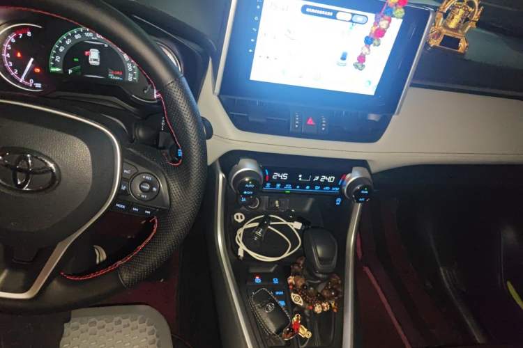 Used Toyota RAV4 2020 2.0L CVT 4x4 Trend Edition Audio And AC Panel