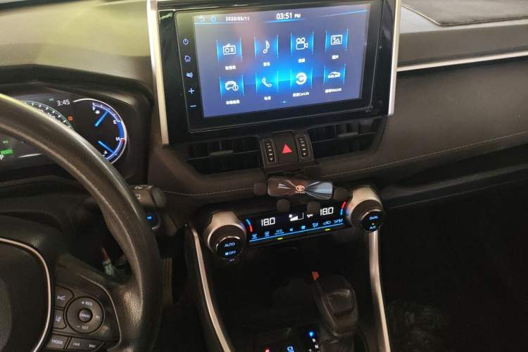Used Toyota RAV4 2020 Dual-Engine 2.5L E-CVT Two-Wheel Drive Elite Edition Audio And AC Panel