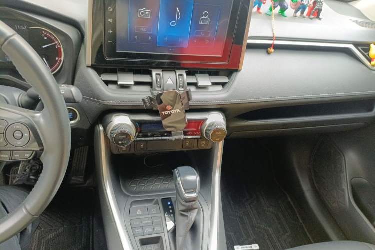 Used Toyota RAV4 2020 2.0L CVT 4x4 Style PLUS Edition Audio And AC Panel
