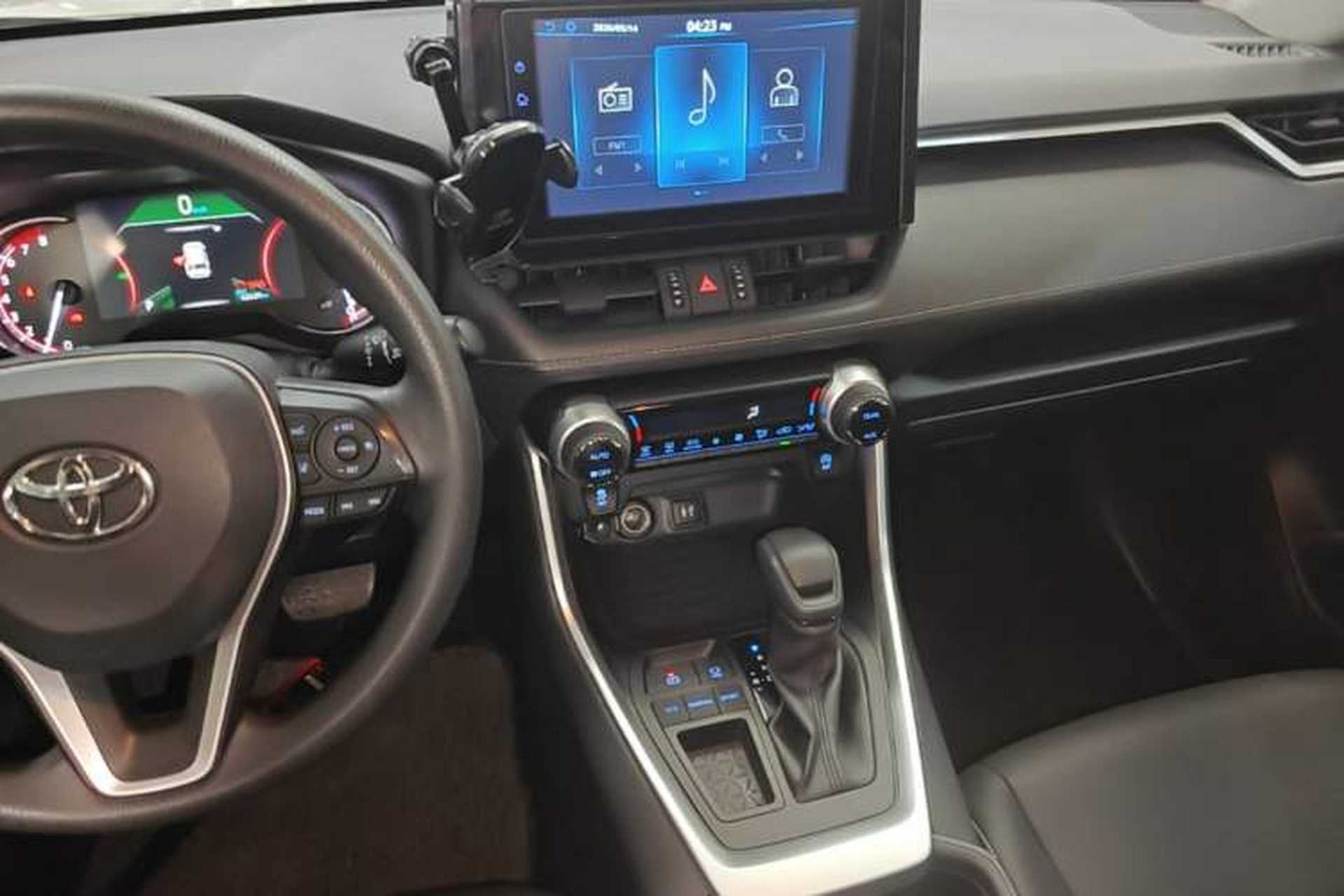 Used Toyota RAV4 2020 2.0L CVT Two-Wheel Drive Fashion Edition Audio And AC Panel