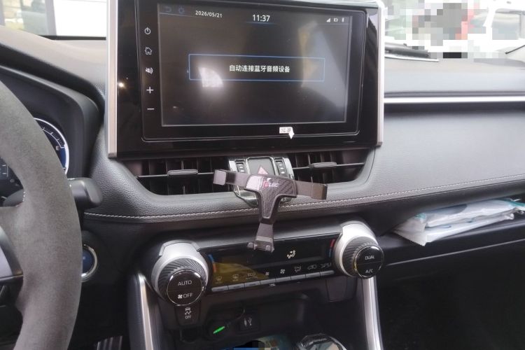 Used Toyota RAV4 2020 Dual-Engine 2.5L E-CVT Two-Wheel Drive Elite Edition Audio And AC Panel