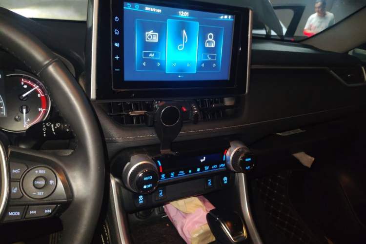 Used Toyota RAV4 2020 2.0L CVT 4x4 Style PLUS Edition Audio And AC Panel