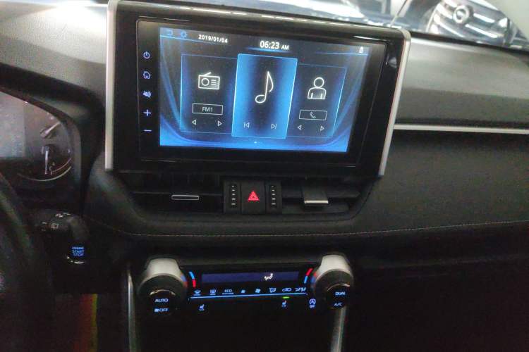Used Toyota RAV4 2020 2.0L CVT Two-Wheel Drive Fashion PLUS Edition Audio And AC Panel