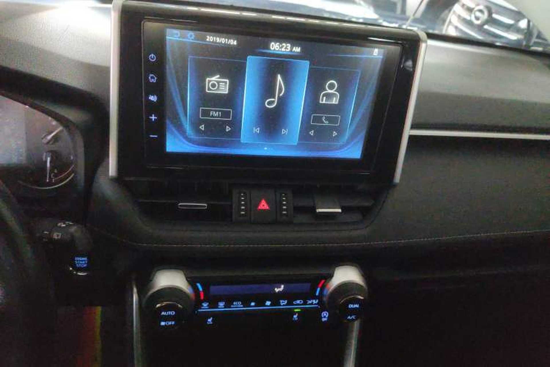 Used Toyota RAV4 2020 2.0L CVT Two-Wheel Drive Fashion PLUS Edition Audio And AC Panel