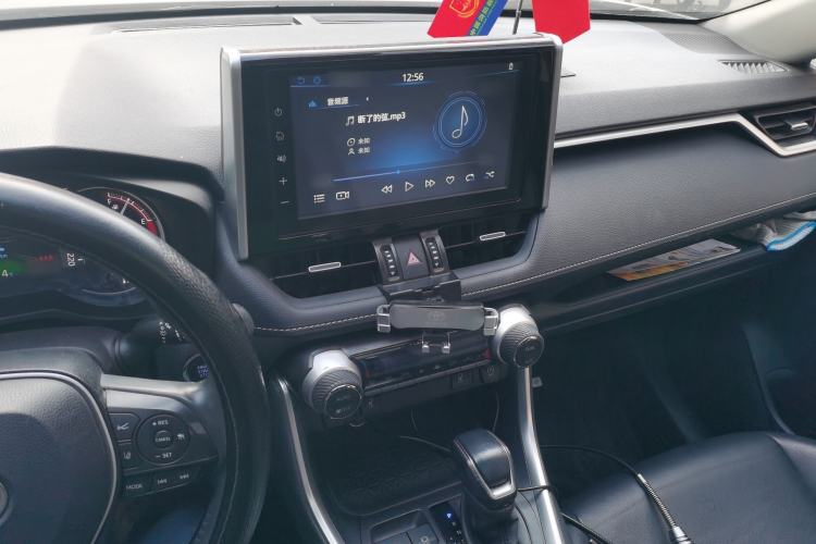 Used Toyota RAV4 2020 2.0L CVT Two-Wheel Drive Fashion PLUS Edition Audio And AC Panel