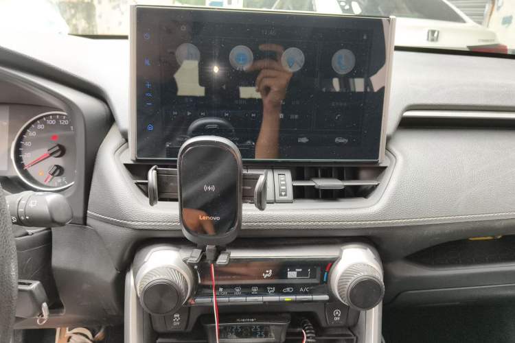Used Toyota RAV4 2020 2.0L CVT Two-Wheel Drive Urban Edition Audio And AC Panel