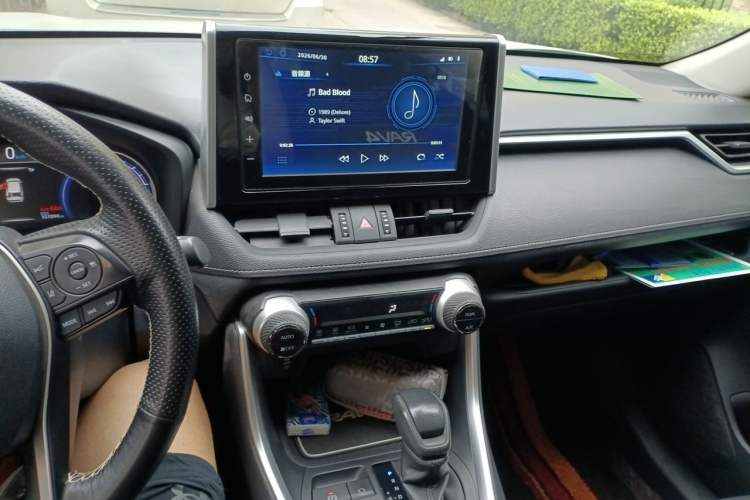 Used Toyota RAV4 2020 Dual-Engine 2.5L E-CVT Four-Wheel Drive Elite Edition Audio And AC Panel
