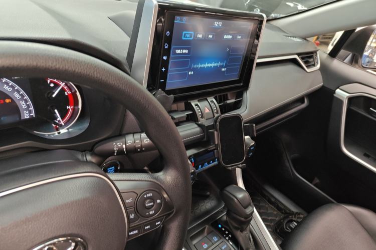 Used Toyota RAV4 2020 2.0L CVT Two-Wheel Drive Fashion Edition Audio And AC Panel