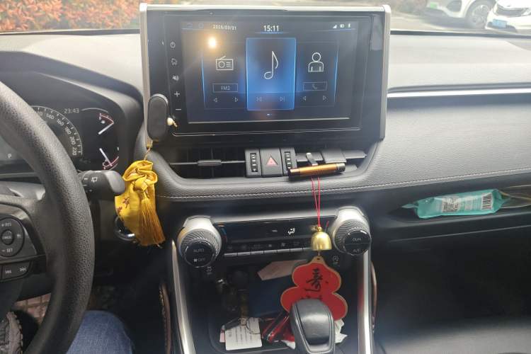 Used Toyota RAV4 2020 2.0L CVT Two-Wheel Drive Fashion Edition Audio And AC Panel