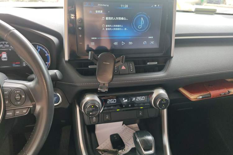 Used Toyota RAV4 2020 Dual-Engine 2.5L E-CVT 4x4 Elite PLUS Edition Audio And AC Panel