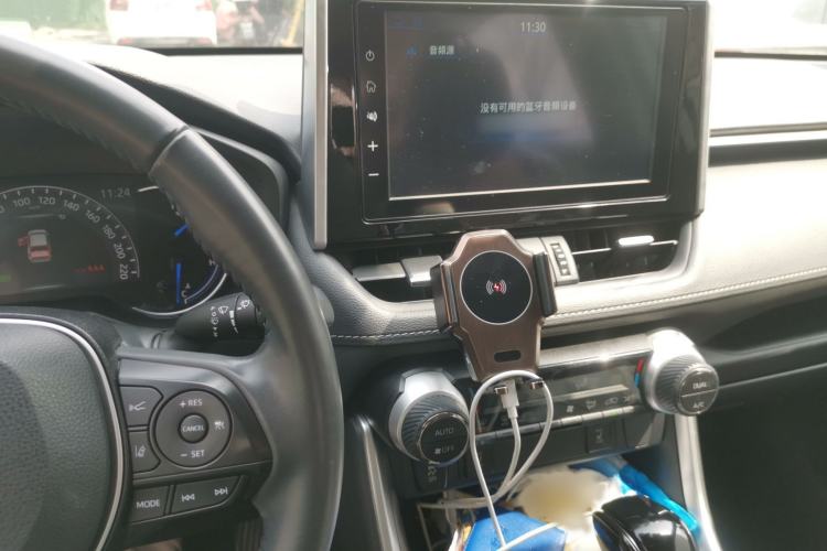 Used Toyota RAV4 2020 Dual-Engine 2.5L E-CVT 4x4 Elite PLUS Edition Audio And AC Panel