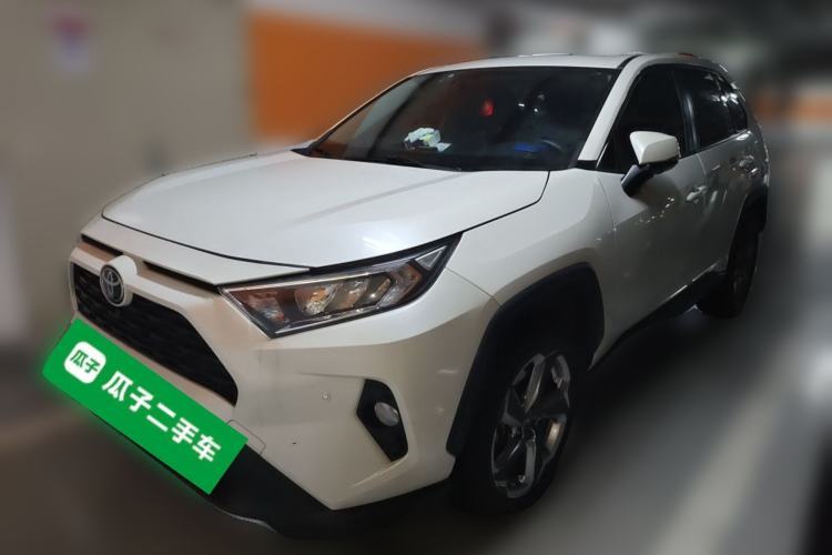 Used Toyota RAV4 2020 2.0L CVT Two-Wheel Drive Fashion Edition Guazi used car, China used car export, Used car for sale, Used  cars, Cheapest cars for sale