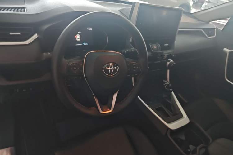 Used Toyota RAV4 2020 2.0L CVT Two-Wheel Drive Prestige Edition Center Console