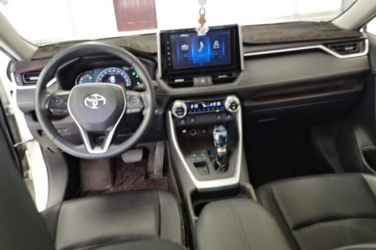 Used Toyota RAV4 2020 2.0L CVT Two-Wheel Drive Prestige Edition Center Console