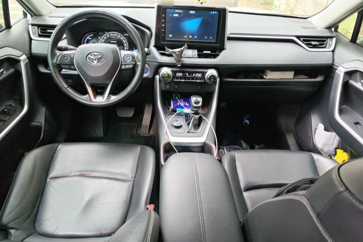Used Toyota RAV4 2020 Dual-Motor 2.5L E-CVT Four-Wheel Drive Flagship Edition Center Console