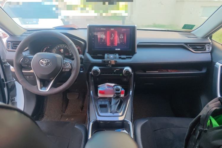 Used Toyota RAV4 2020 2.0L CVT Two-Wheel Drive Fashion Edition Center Console
