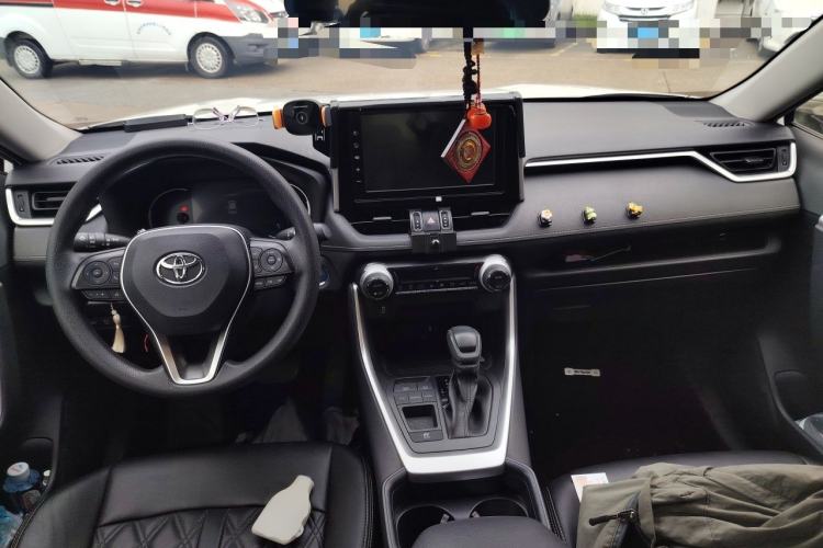Used Toyota RAV4 2020 Dual-Engine 2.5L E-CVT Two-Wheel Drive Elite Edition Center Console