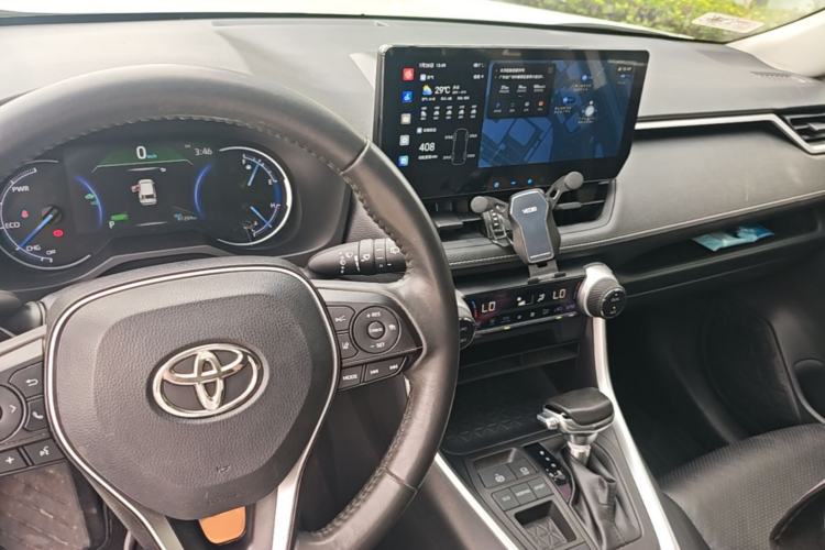 Used Toyota RAV4 2020 Dual-Engine 2.5L E-CVT Two-Wheel Drive Elite Edition Center Console