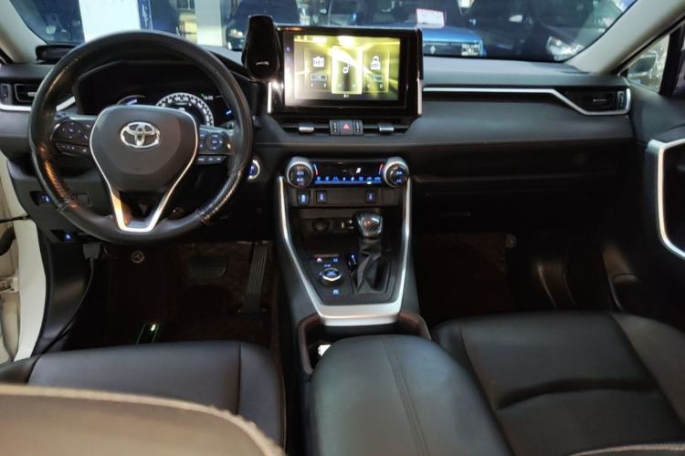 Used Toyota RAV4 2020 Dual-Engine 2.5L E-CVT 4x4 Elite PLUS Edition Center Console