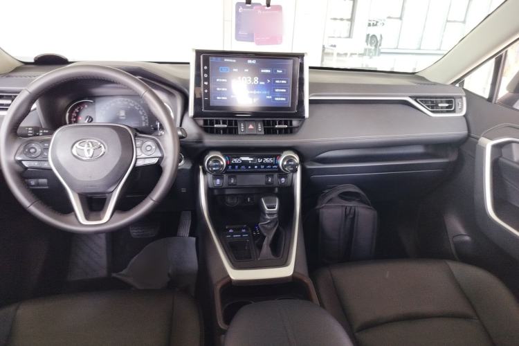 Used Toyota RAV4 2020 2.0L CVT Two-Wheel Drive Fashion PLUS Edition Center Console