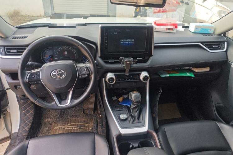 Used Toyota RAV4 2020 Dual-Motor 2.5L E-CVT Four-Wheel Drive Flagship Edition Center Console