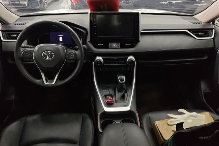 Used Toyota RAV4 2020 2.0L CVT Two-Wheel Drive Fashion PLUS Edition Center Console
