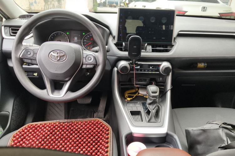 Used Toyota RAV4 2020 2.0L CVT Two-Wheel Drive Urban Edition Center Console