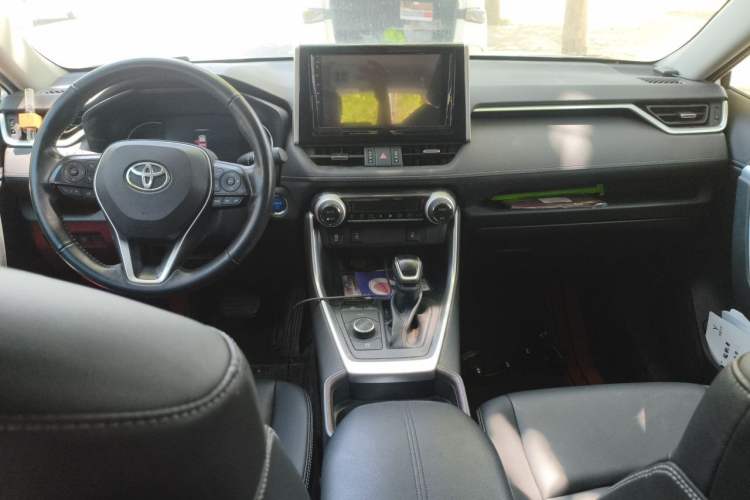 Used Toyota RAV4 2020 Dual-Engine 2.5L E-CVT 4x4 Elite PLUS Edition Center Console