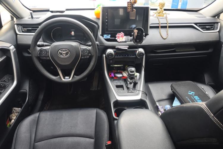 Used Toyota RAV4 2020 Dual-Engine 2.5L E-CVT Two-Wheel Drive Elite Edition Center Console