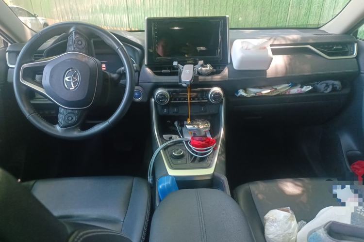 Used Toyota RAV4 2020 Dual-Motor 2.5L E-CVT Four-Wheel Drive Flagship Edition Center Console