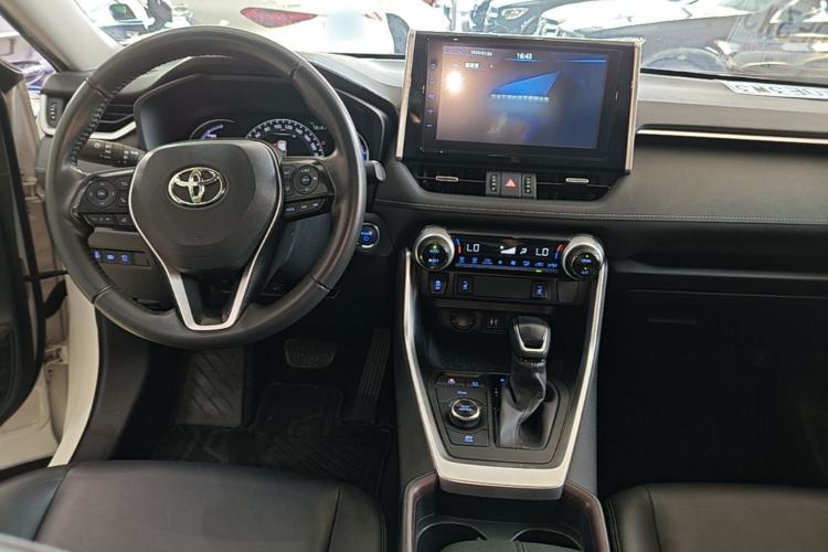 Used Toyota RAV4 2020 Dual-Engine 2.5L E-CVT 4x4 Elite PLUS Edition Center Console