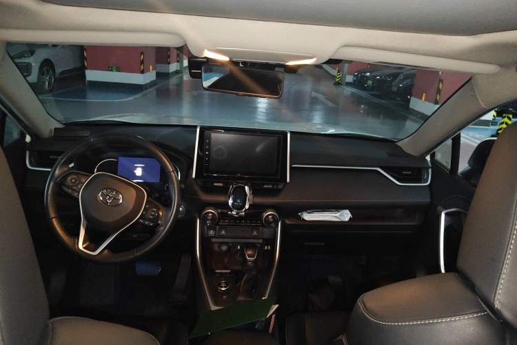 Used Toyota RAV4 2020 Dual-Motor 2.5L E-CVT Four-Wheel Drive Flagship Edition Center Console