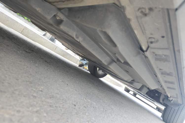 Used Toyota RAV4 2020 Dual-Engine 2.5L E-CVT Two-Wheel Drive Elite Edition Chassis Front Left