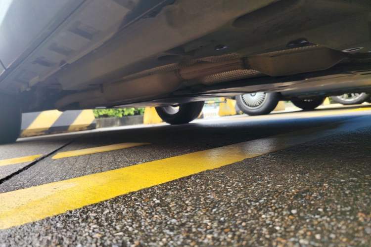 Used Toyota RAV4 2020 Dual-Engine 2.5L E-CVT Two-Wheel Drive Elite Edition Chassis Front Right