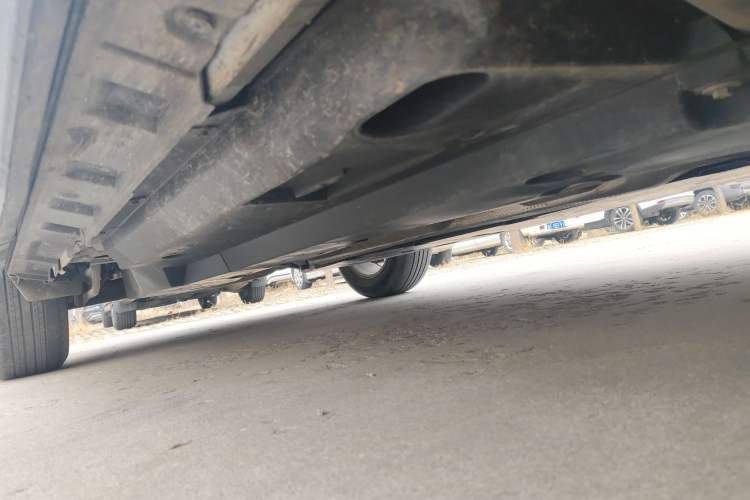 Used Toyota RAV4 2020 2.0L CVT Two-Wheel Drive Urban Edition Chassis Front Right