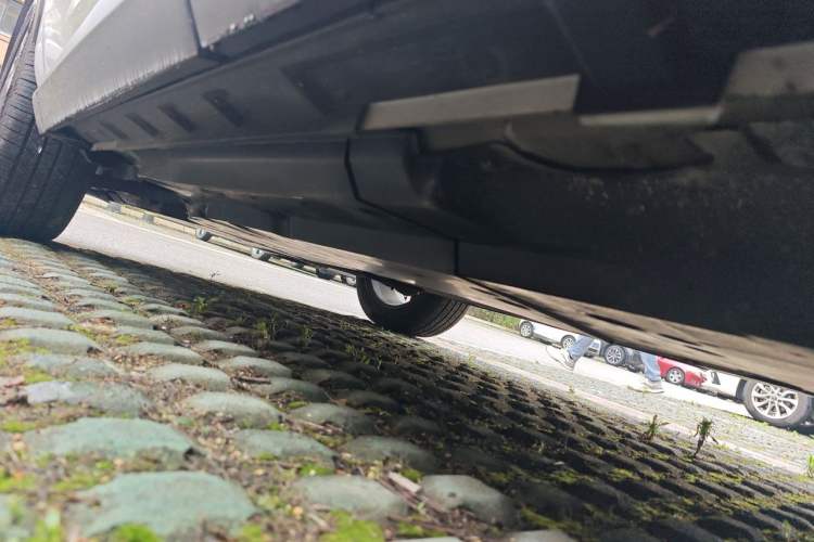 Used Toyota RAV4 2020 2.0L CVT Two-Wheel Drive Prestige Edition Chassis Rear Left