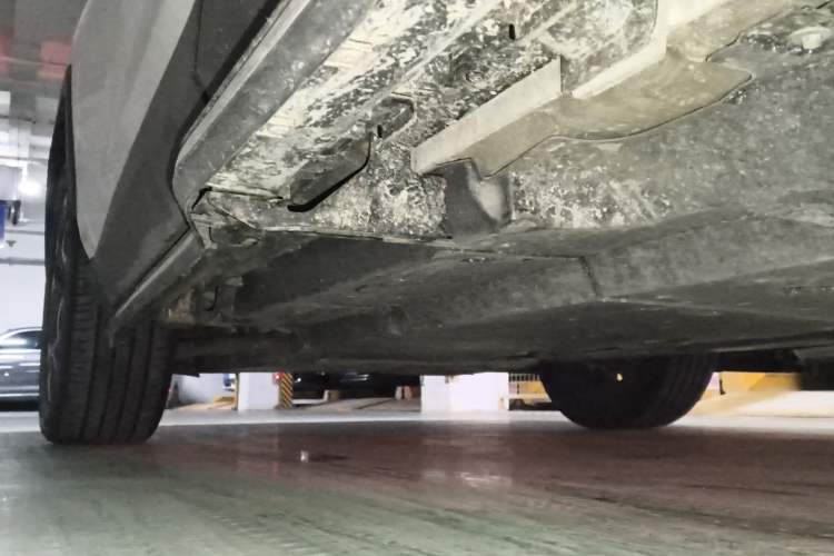 Used Toyota RAV4 2020 2.0L CVT Two-Wheel Drive Prestige Edition Chassis Rear Left