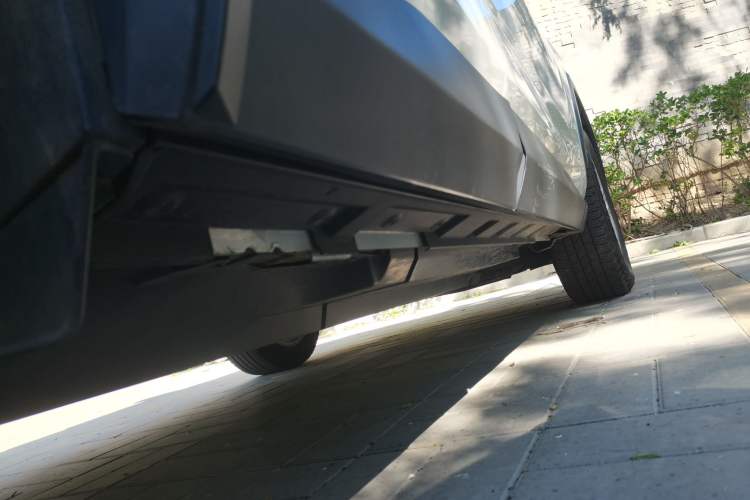 Used Toyota RAV4 2020 2.0L CVT Two-Wheel Drive Urban Edition Chassis Rear Right