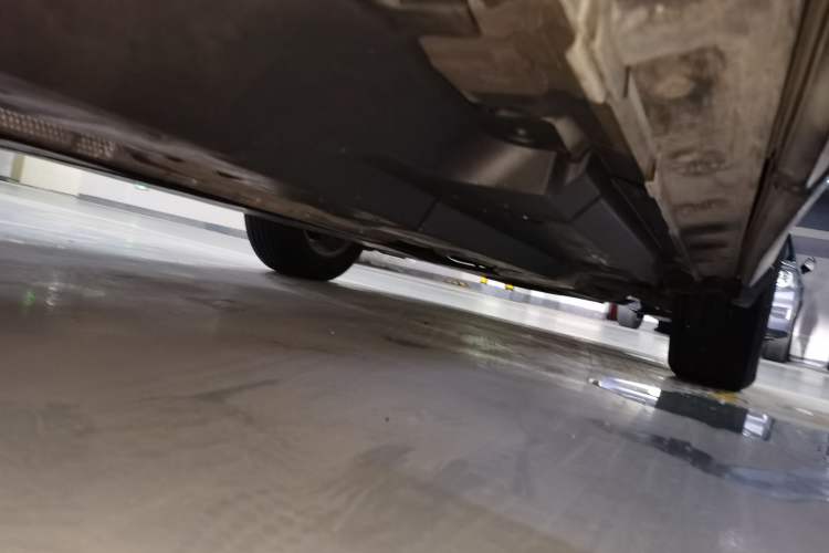 Used Toyota RAV4 2020 2.0L CVT Two-Wheel Drive Urban Edition Chassis Rear Right