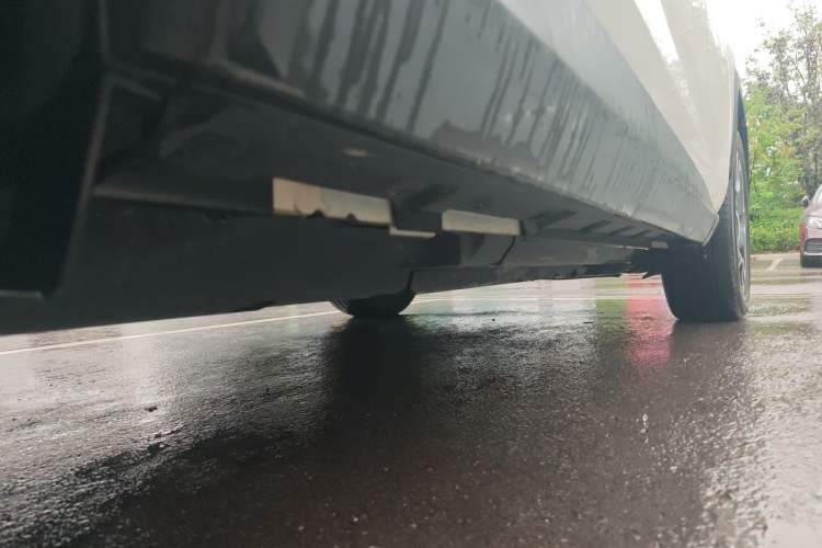 Used Toyota RAV4 2020 2.0L CVT Two-Wheel Drive Prestige Edition Chassis Rear Right
