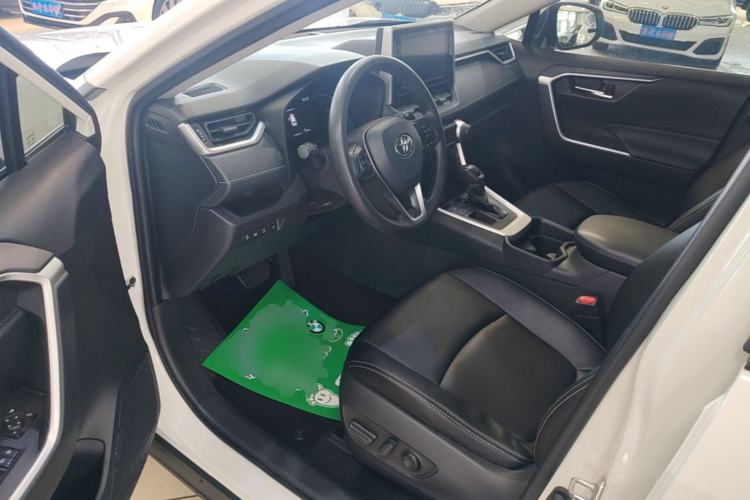 Used Toyota RAV4 2020 2.0L CVT Two-Wheel Drive Fashion Edition Driver Seat