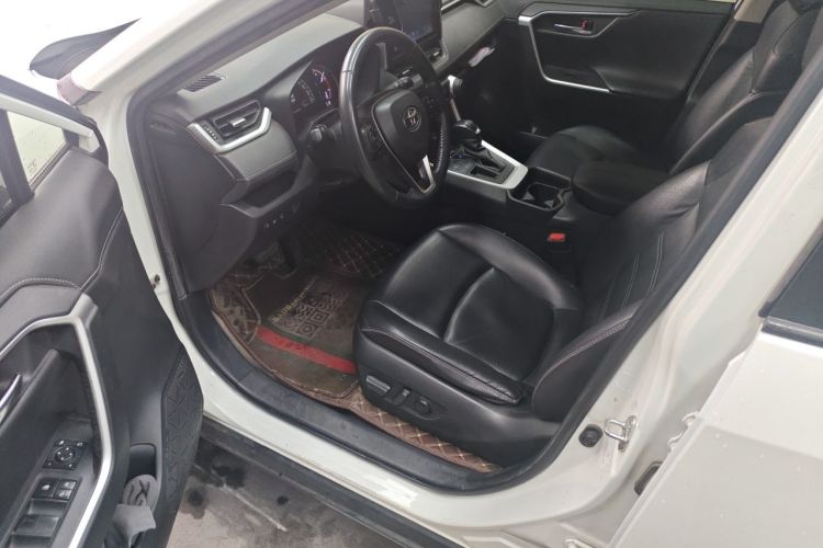 Used Toyota RAV4 2020 2.0L CVT Two-Wheel Drive Fashion PLUS Edition Driver Seat