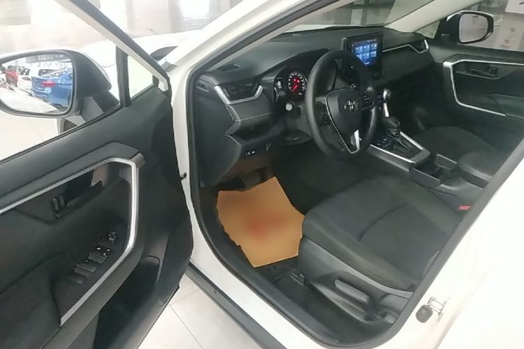 Used Toyota RAV4 2020 2.0L CVT Two-Wheel Drive Urban Edition Driver Seat