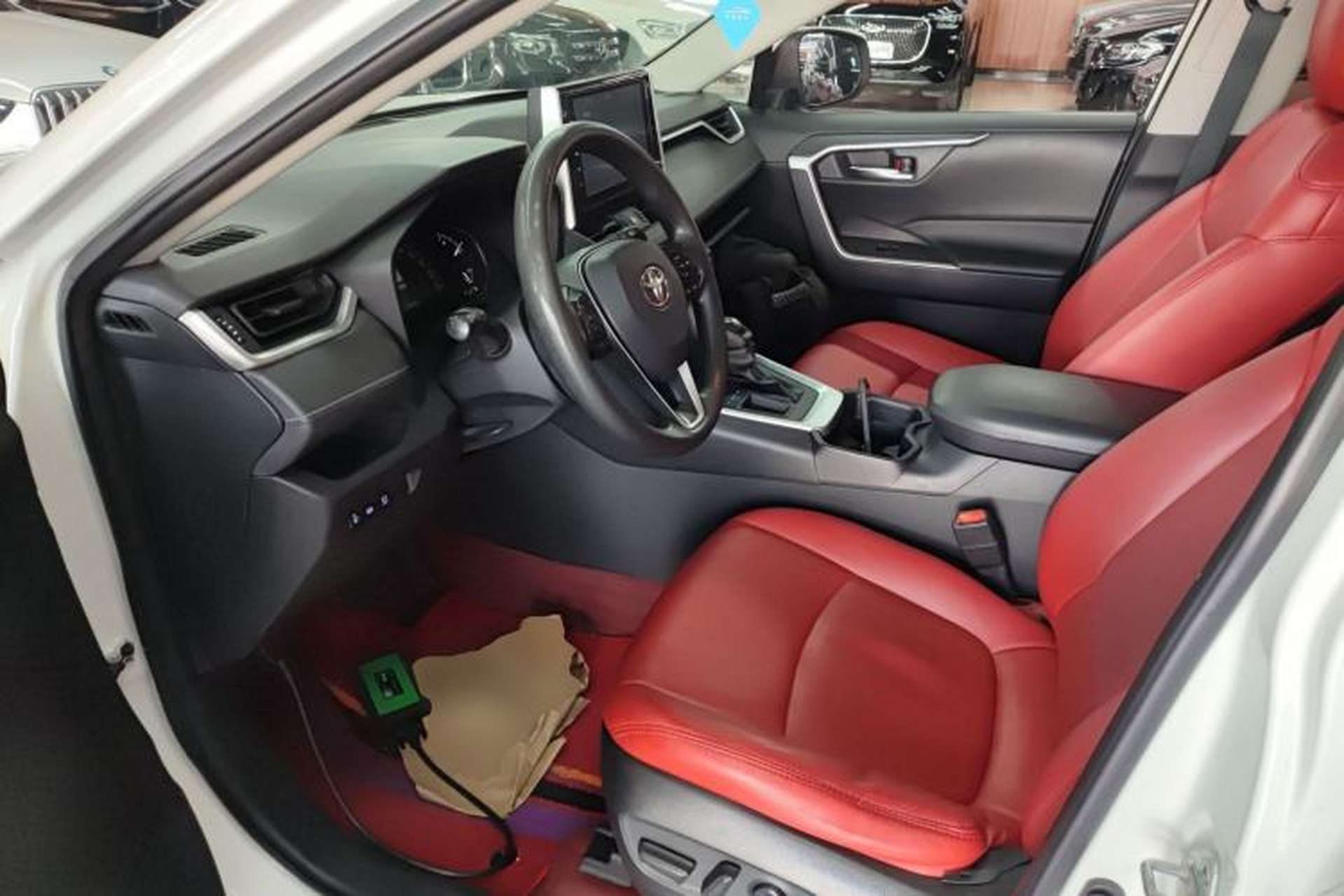 Used Toyota RAV4 2020 2.0L CVT Two-Wheel Drive Fashion Edition Driver Seat