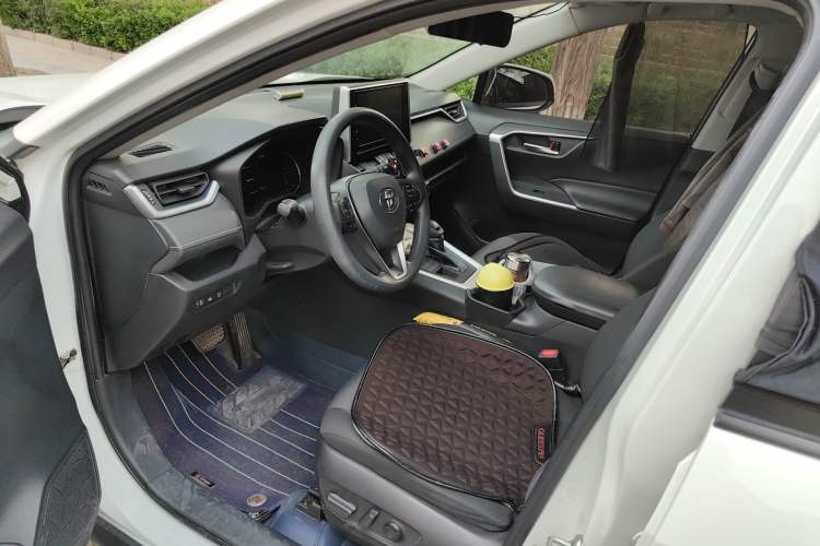 Used Toyota RAV4 2020 2.0L CVT 4x4 Trend Edition Driver Seat