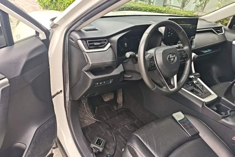 Used Toyota RAV4 2020 Dual-Engine 2.5L E-CVT Two-Wheel Drive Elite Edition Driver Seat